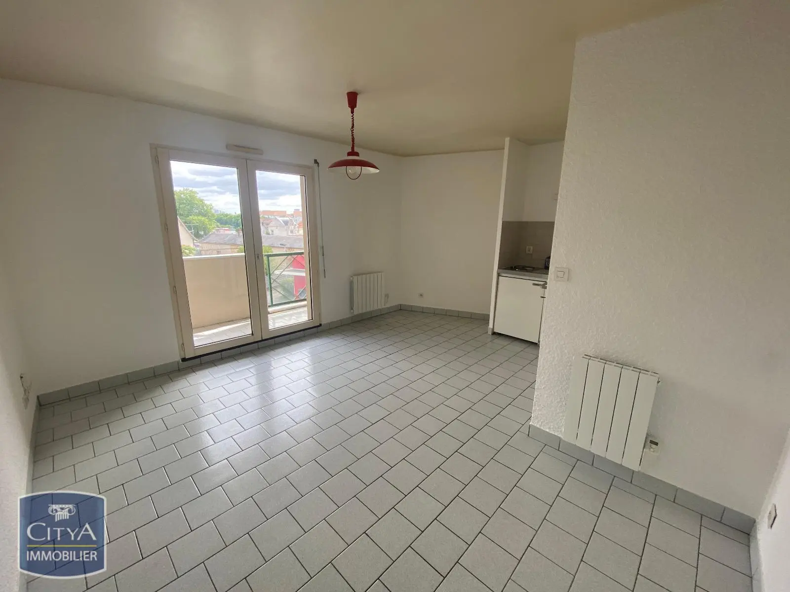 Photo 2 Appartement 1 pièce 24.34m²