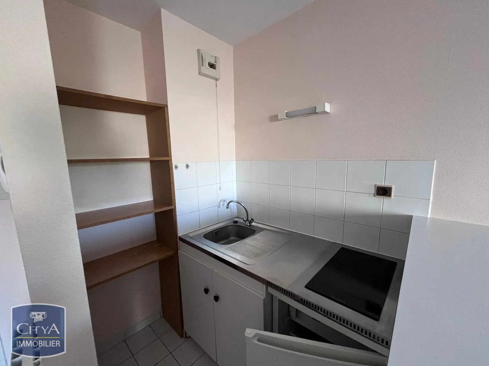 Photo 3 Appartement 1 pièce 25.56m²