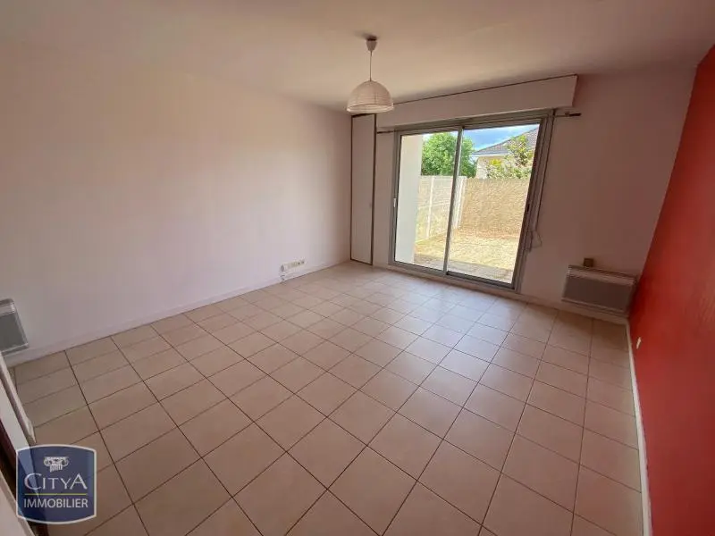 Photo 2 Appartement 1 pièce 27.62m²