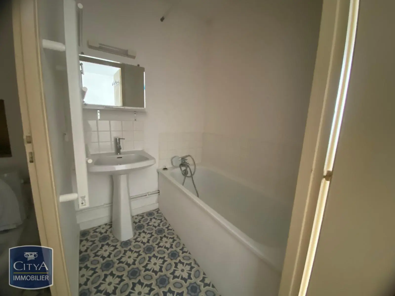 Photo 3 Appartement 1 pièce 23.52m²