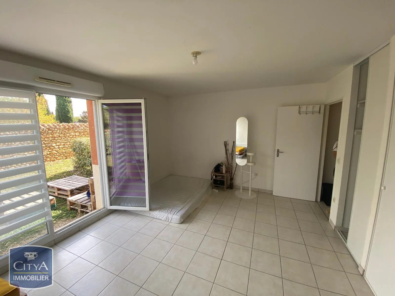 Photo 2 Appartement 1 pièce 32.31m²