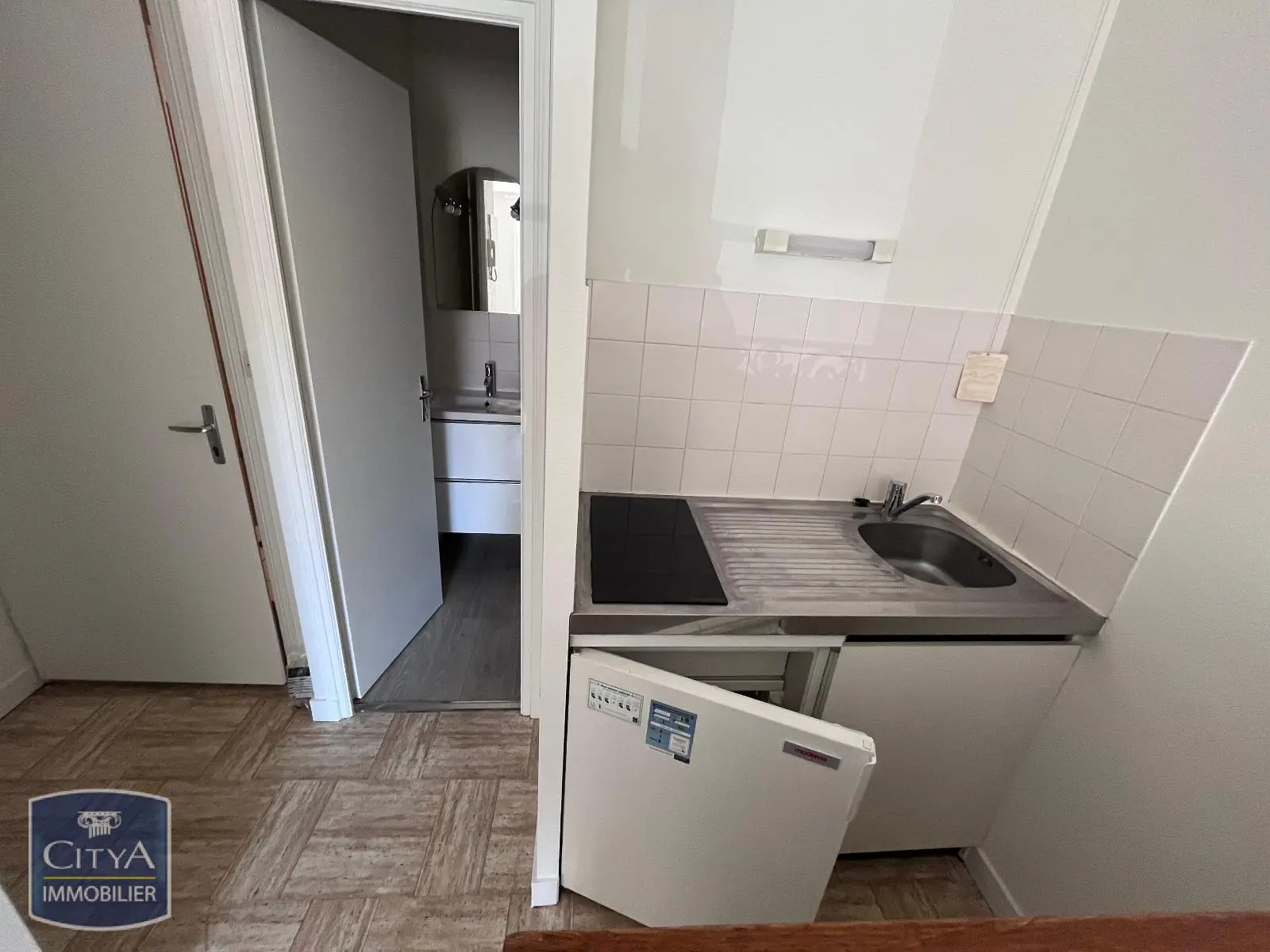 Photo 3 Appartement 1 pièce 20.34m²