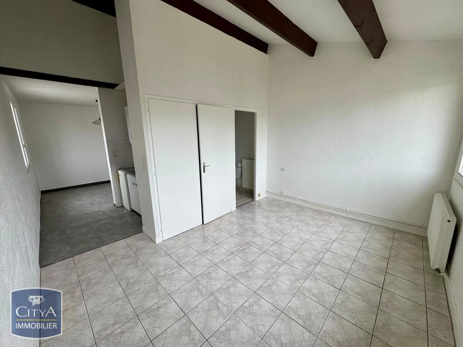 Photo 2 Appartement 1 pièce 27m²