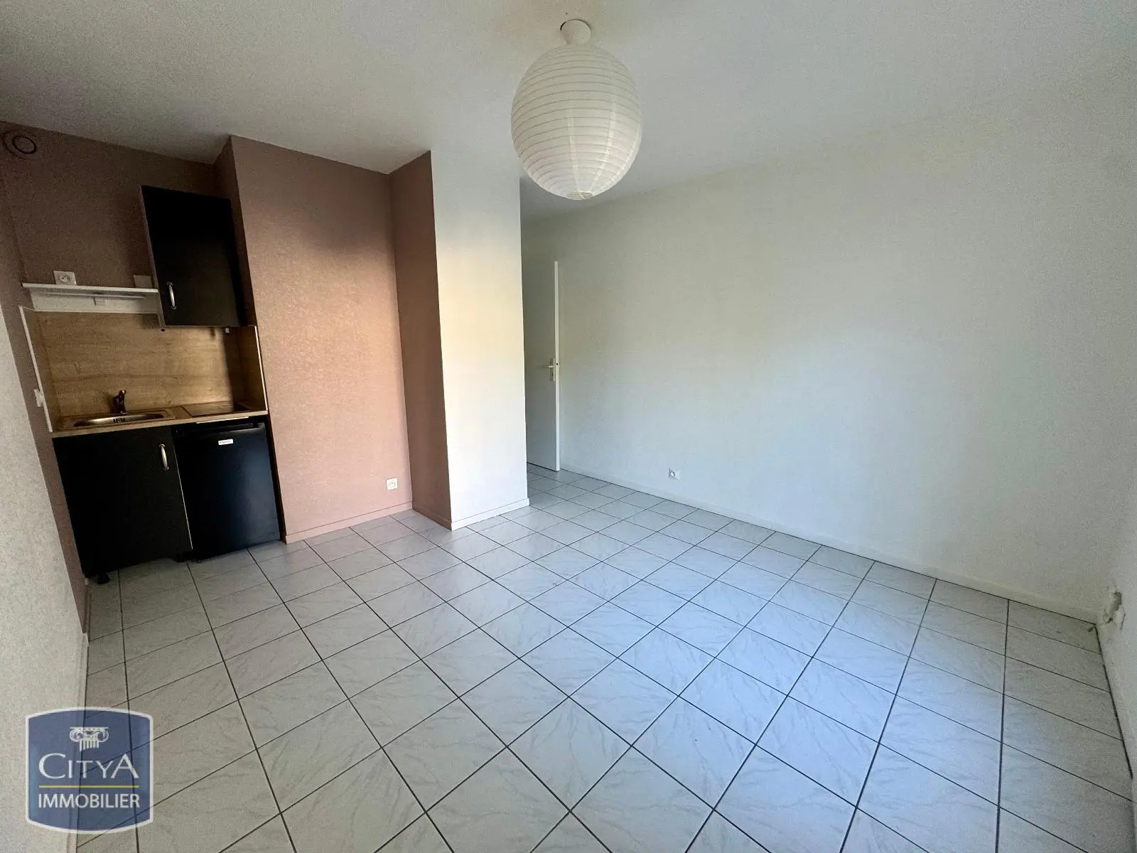 Photo 1 Appartement 1 pièce 21.38m²