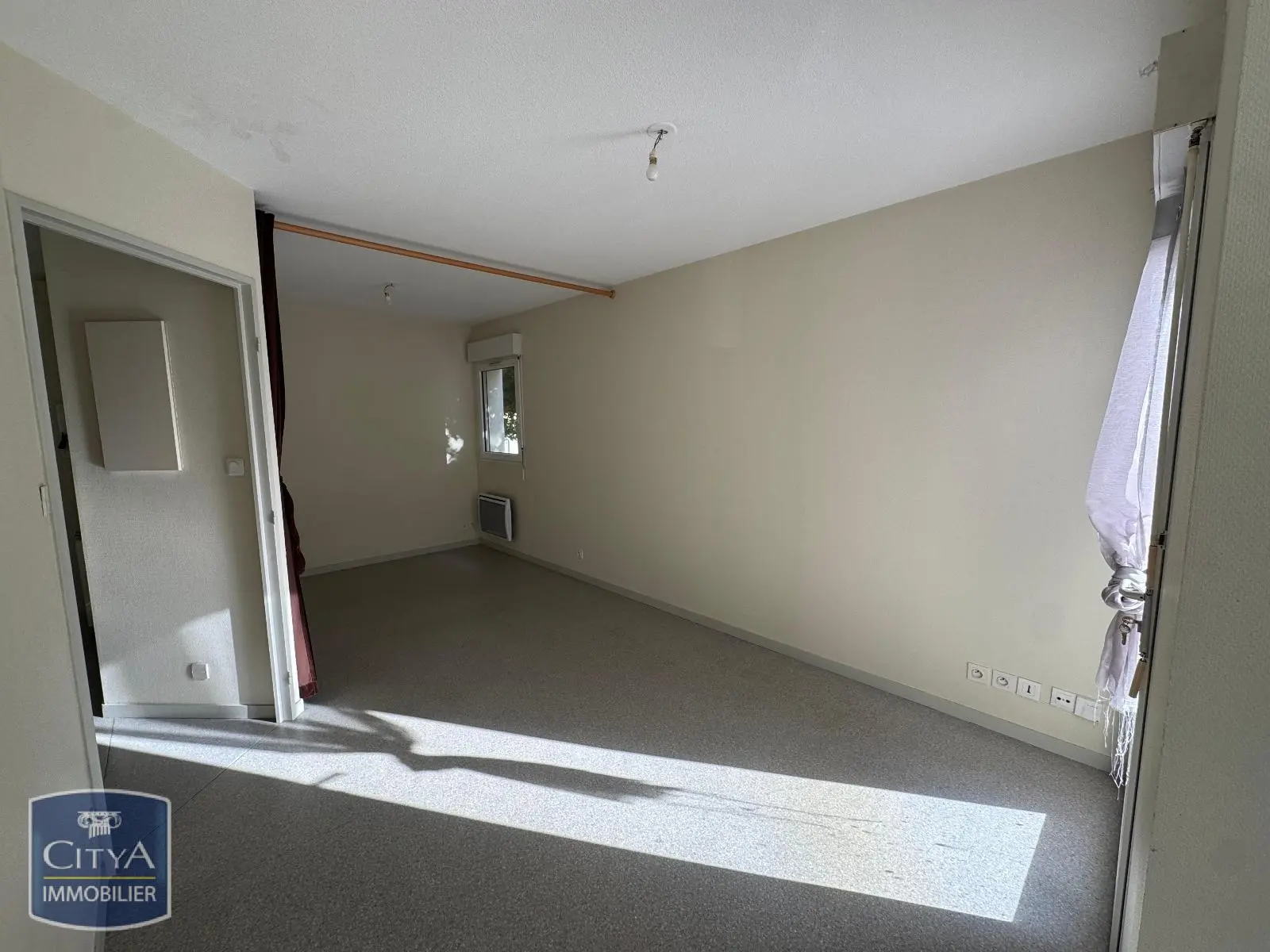 Photo 2 Appartement 1 pièce 31.65m²