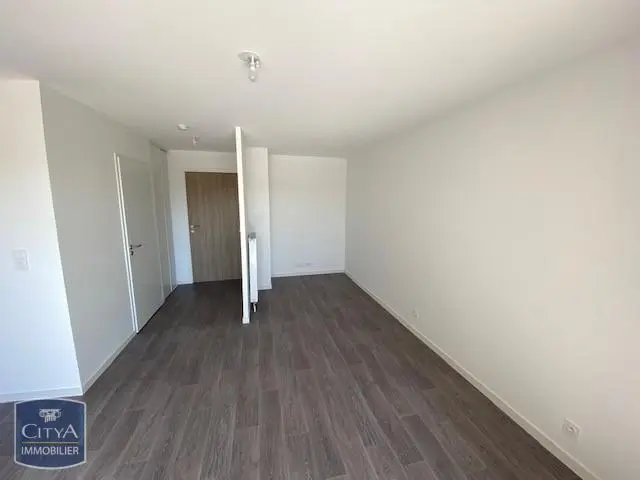 Photo 1 Appartement 1 pièce 32.03m²