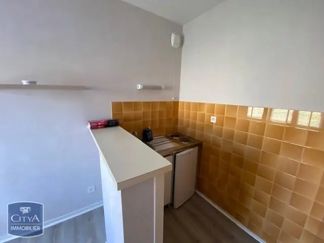 Photo 2 Appartement 1 pièce 23.94m²