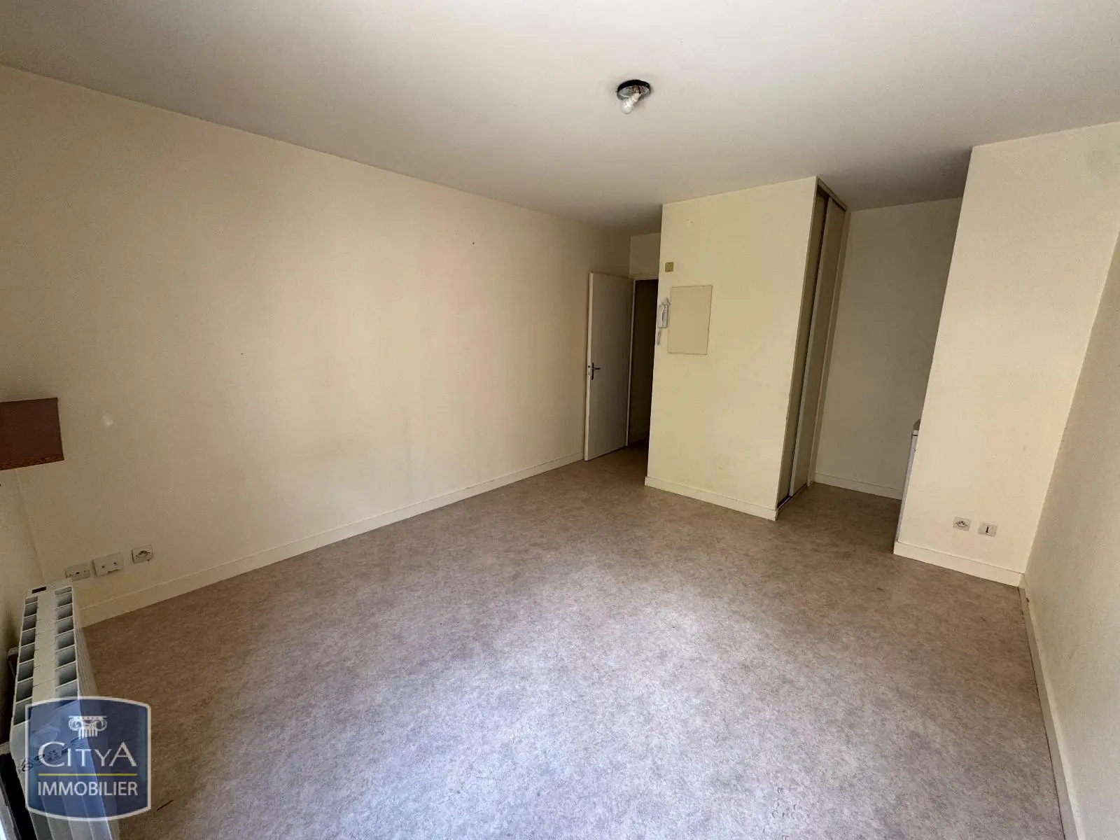 Photo 2 Appartement 1 pièce 22.15m²