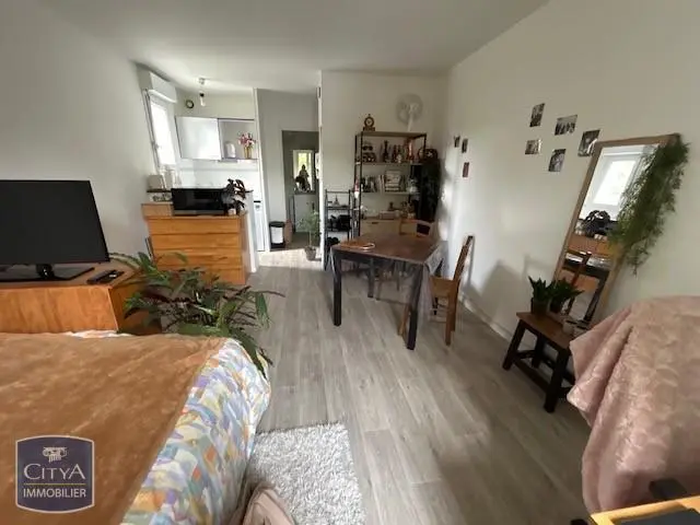 Photo 2 Appartement 1 pièce 24.82m²