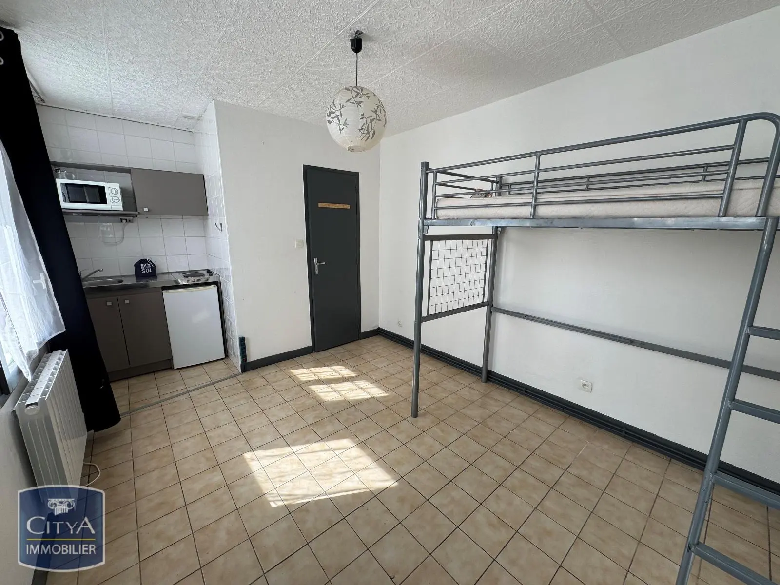 Photo 1 Appartement 1 pièce 14.89m²