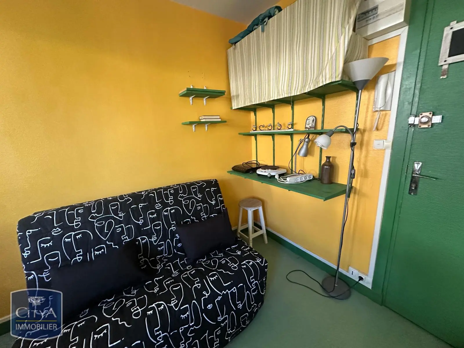 Photo 1 Appartement 1 pièce 10.75m²