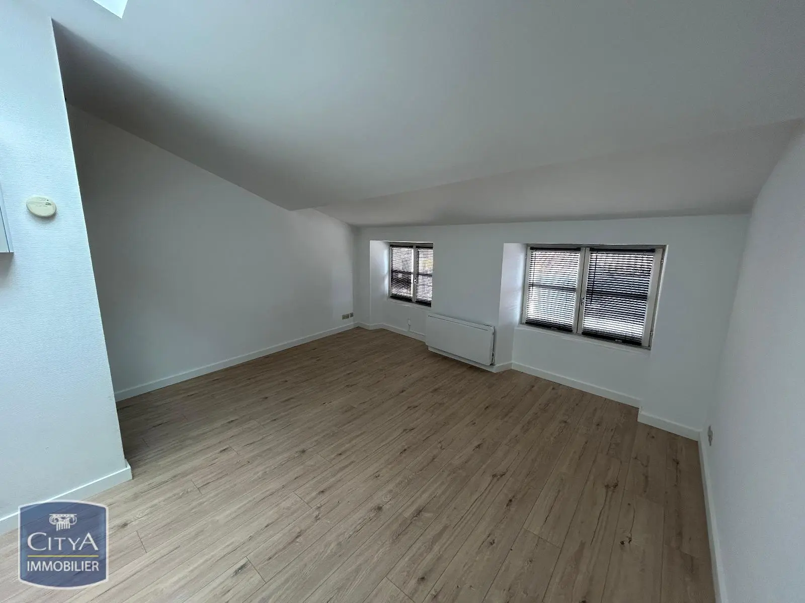 Photo 2 Appartement 1 pièce 18.47m²