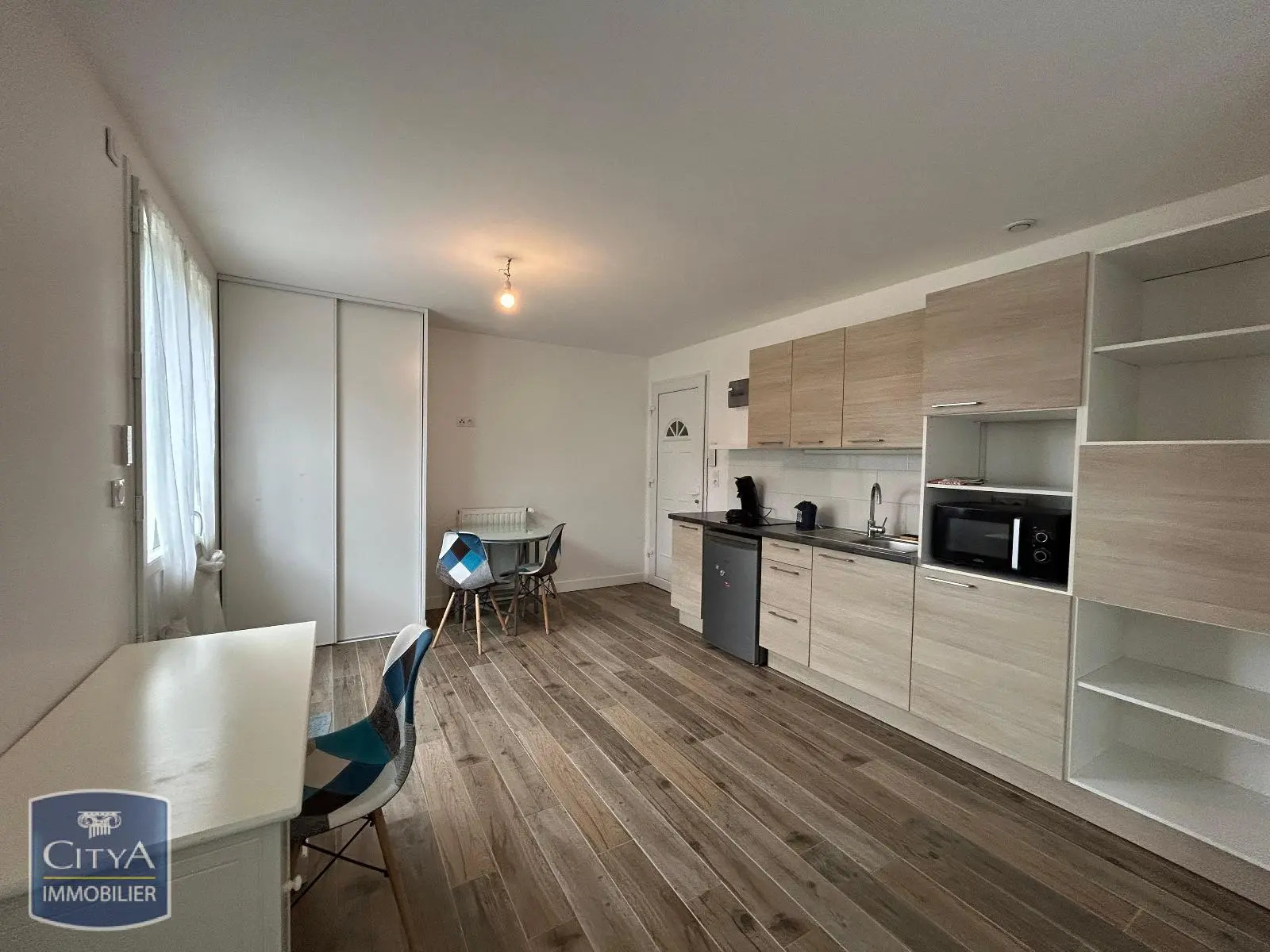 Photo 2 Appartement 1 pièce 26.3m²