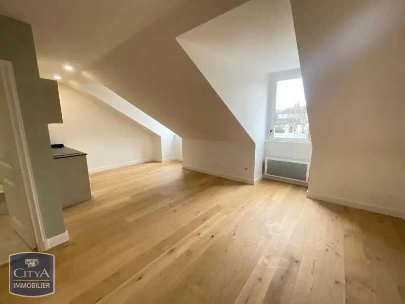Photo 1 Appartement 1 pièce 28.43m²