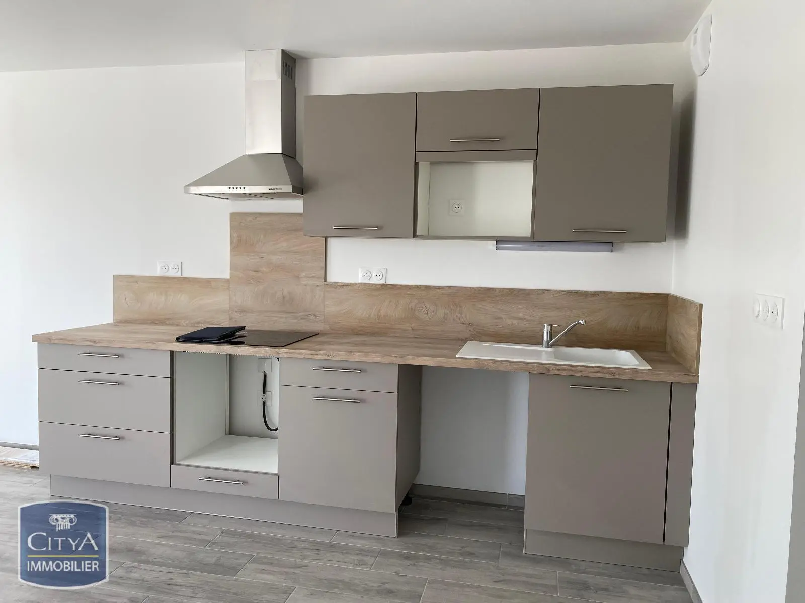 Photo 2 Appartement 4 pièces 77.54m²