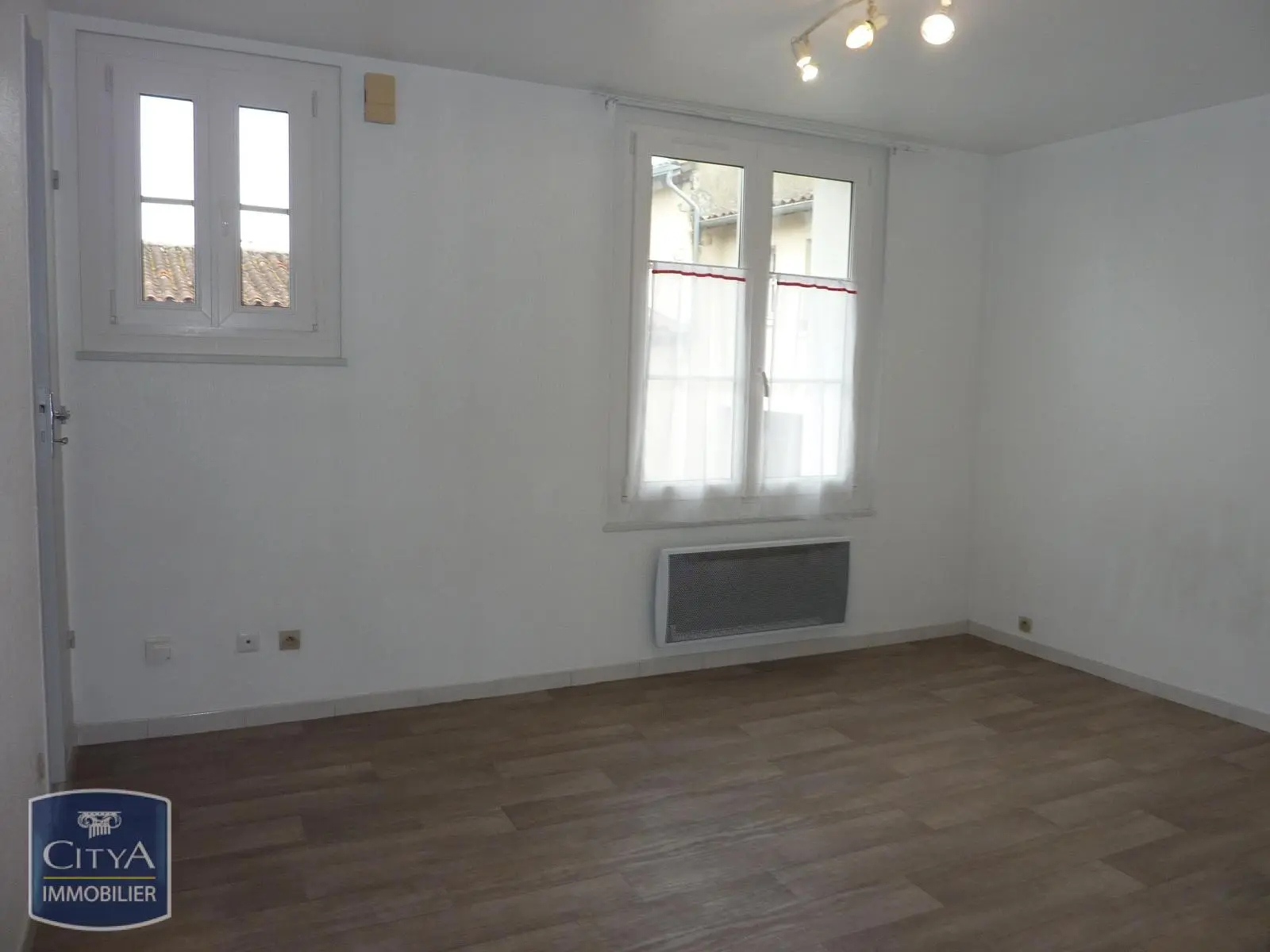 Photo 1 Appartement 1 pièce 18.27m²
