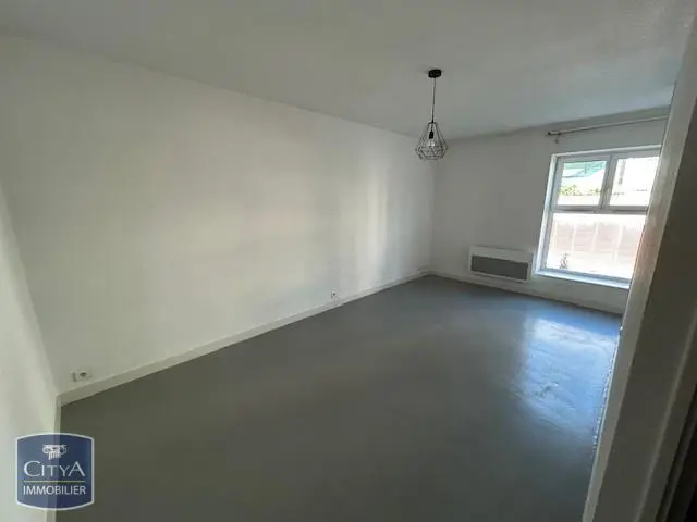 Photo 1 Appartement 1 pièce 24m²