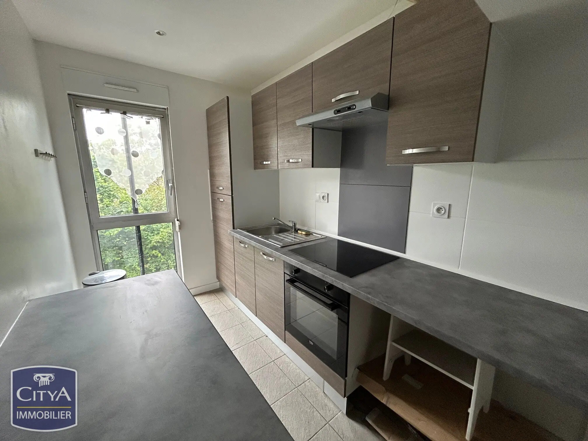Photo 1 Appartement 1 pièce 31.57m²