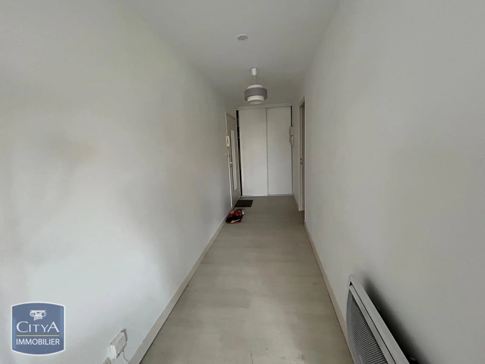 Photo 2 Appartement 1 pièce 28.23m²