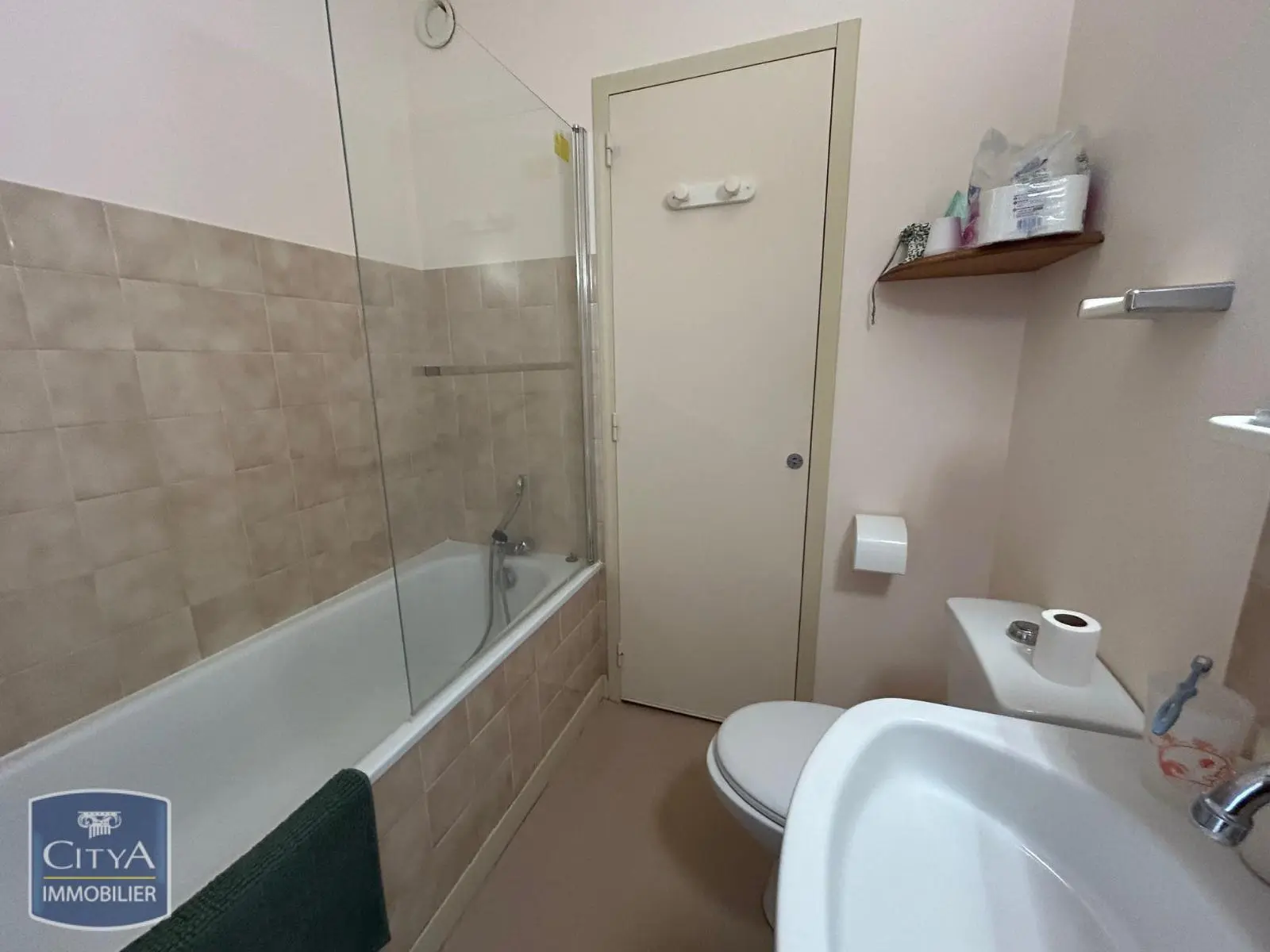 Photo 2 Appartement 1 pièce 25.45m²