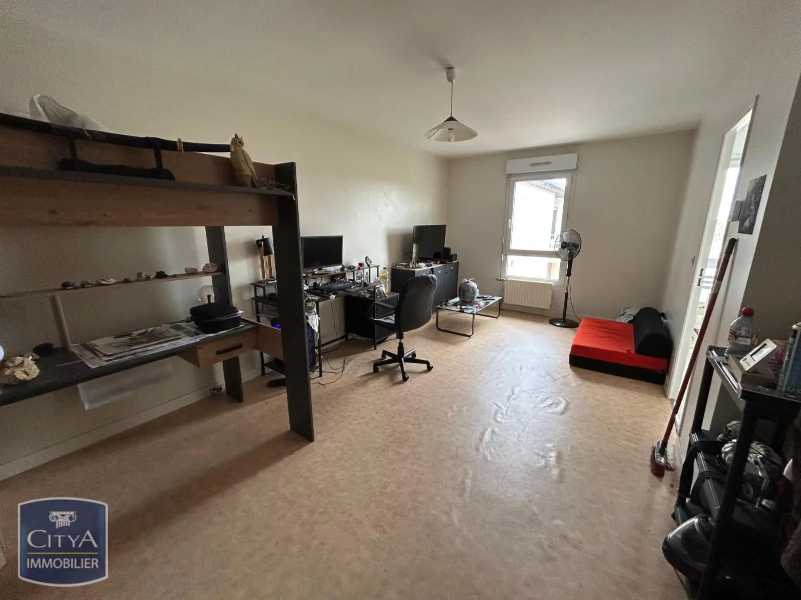 Photo 2 Appartement 1 pièce 31.27m²