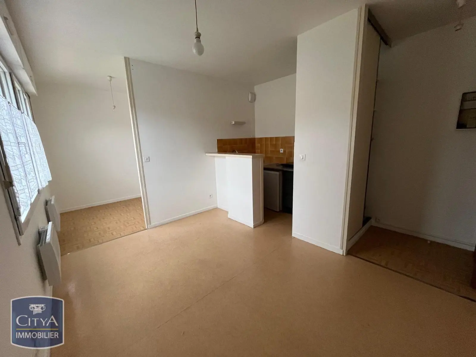 Photo 1 Appartement 1 pièce 23.57m²