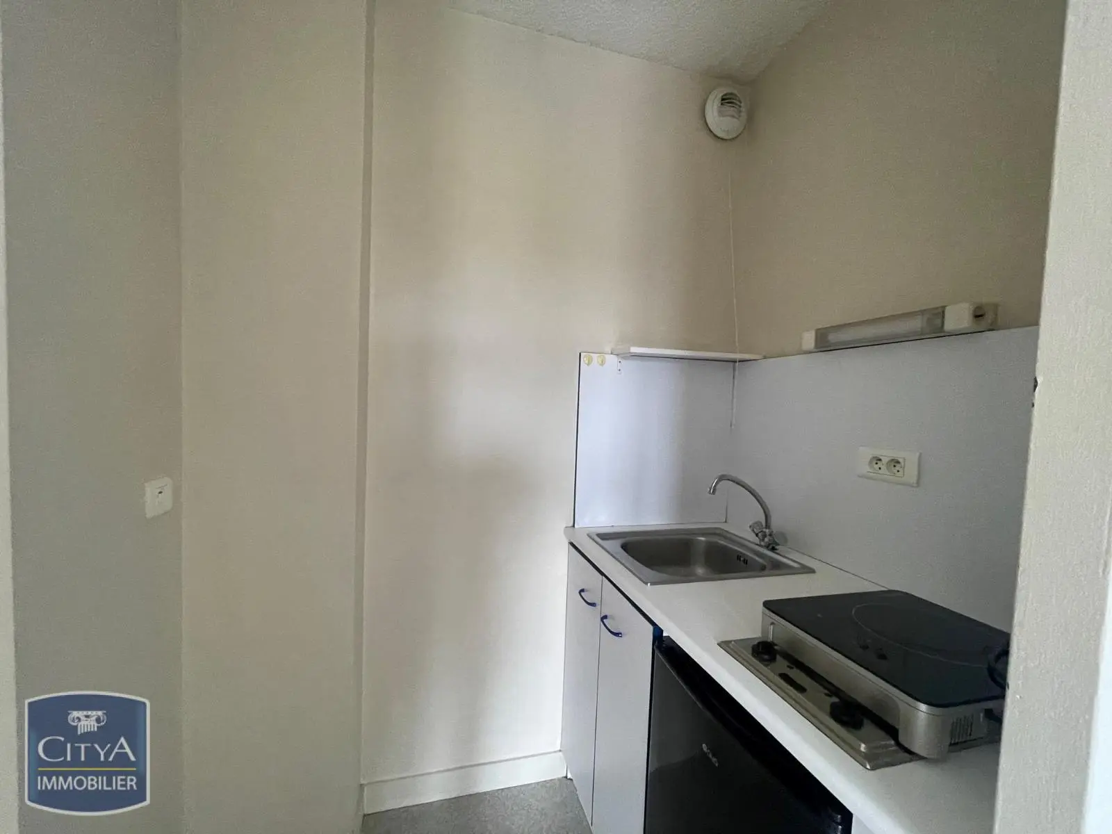 Photo 3 Appartement 1 pièce 21.72m²