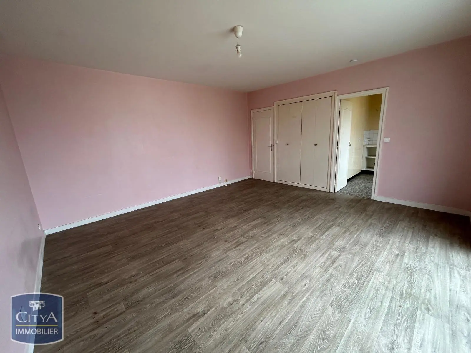 Photo 2 Appartement 1 pièce 34.9m²