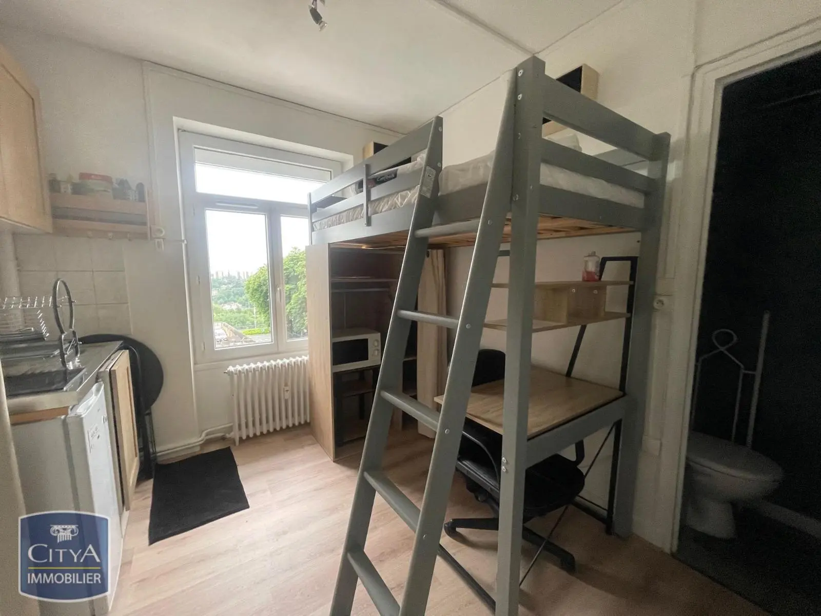 Photo 1 Appartement 1 pièce 9.54m²