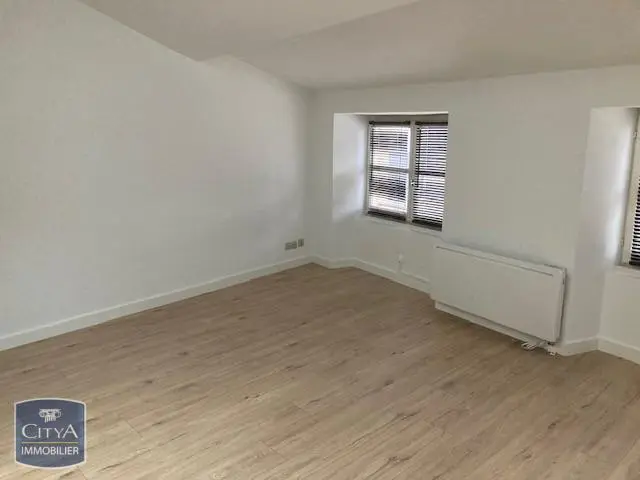 Photo 2 Appartement 1 pièce 17.6m²