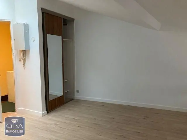 Photo 3 Appartement 1 pièce 17.6m²
