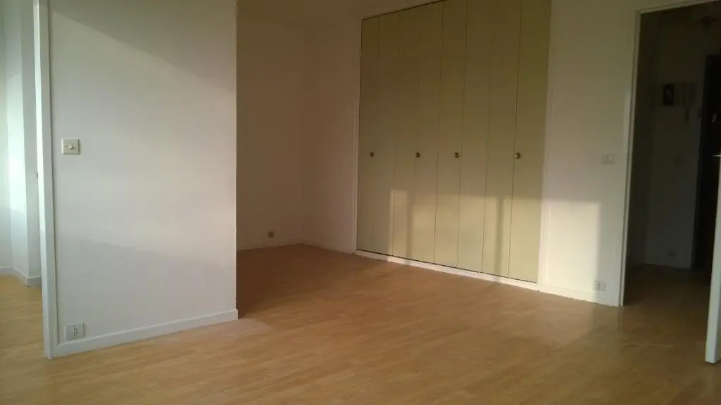 Photo 1 Appartement 1 pièce 33.1m²
