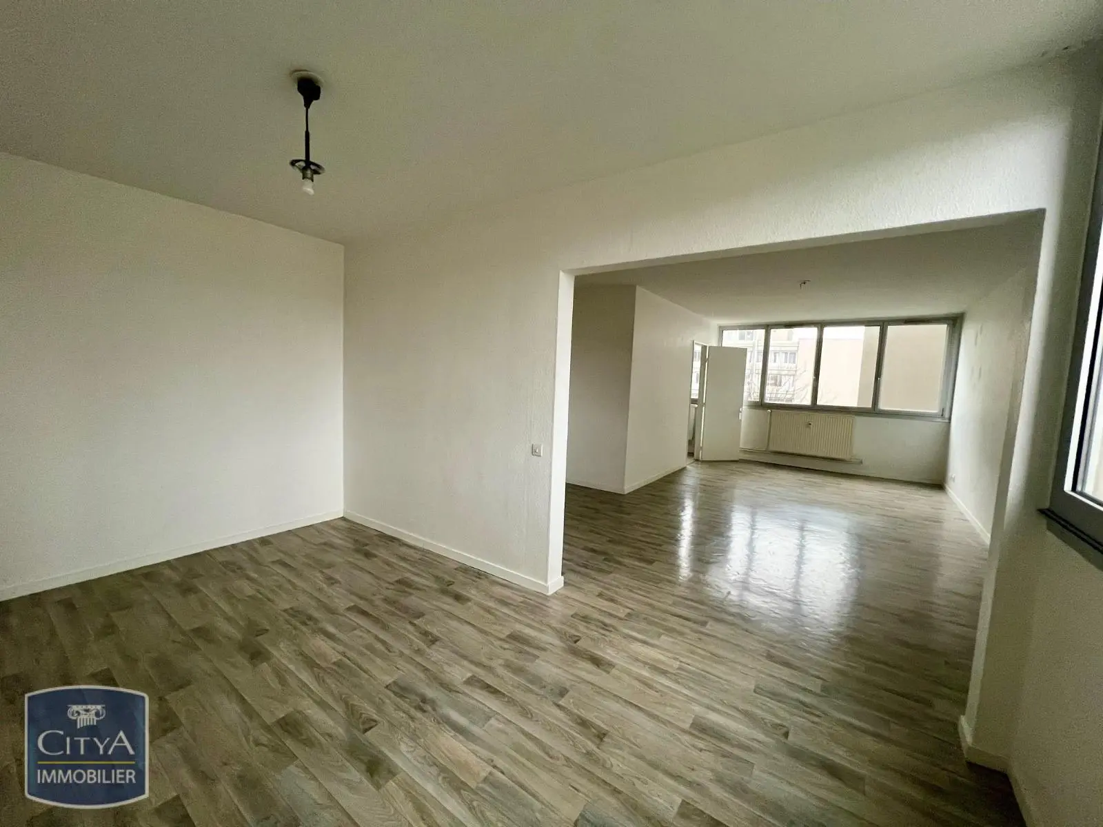 Photo 1 Appartement 4 pièces 80m²