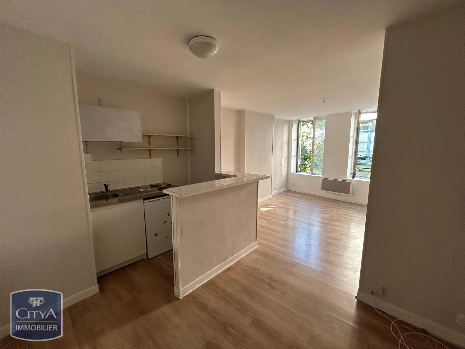 Photo 2 Appartement 1 pièce 25.69m²