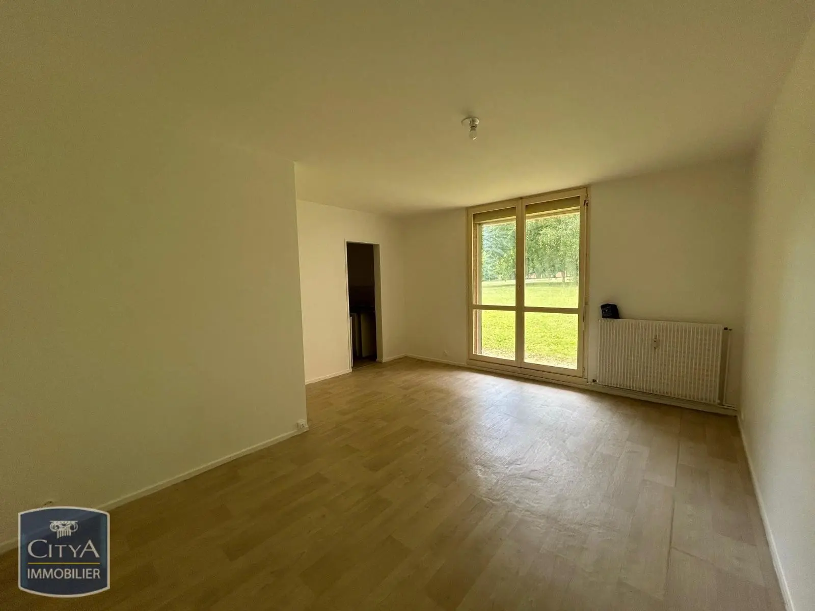 Photo 1 Appartement 1 pièce 30m²