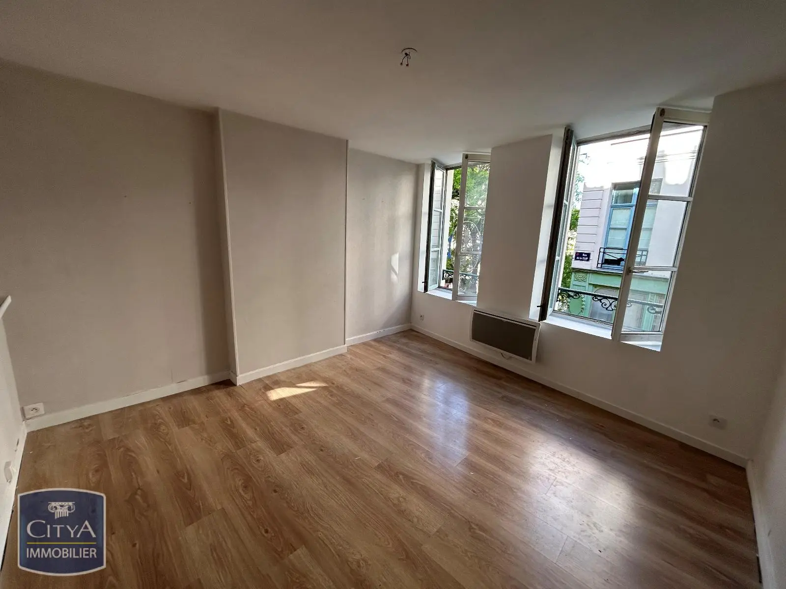 Photo 1 Appartement 1 pièce 25.69m²