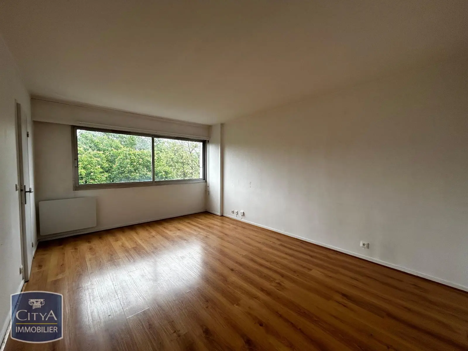 Photo 1 Appartement 1 pièce 29.85m²