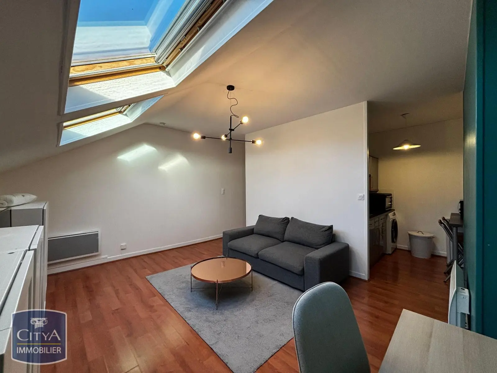 Photo 2 Appartement 1 pièce 28.79m²