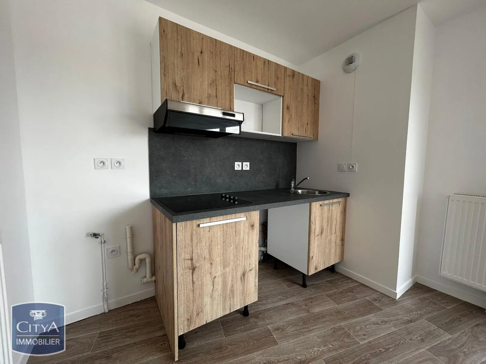 Photo 1 Appartement 1 pièce 25.82m²