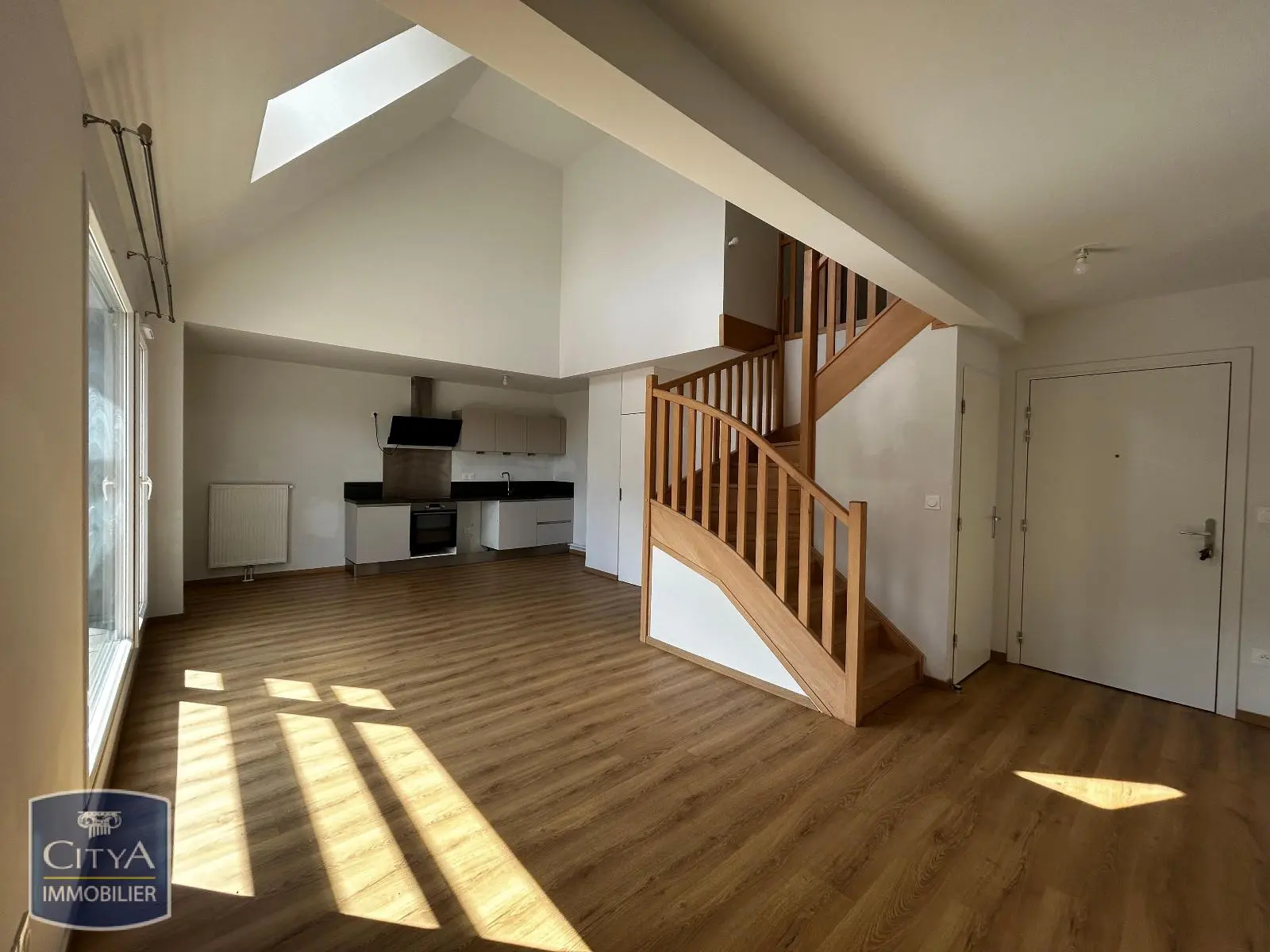 Photo 1 Appartement 4 pièces 85.16m²