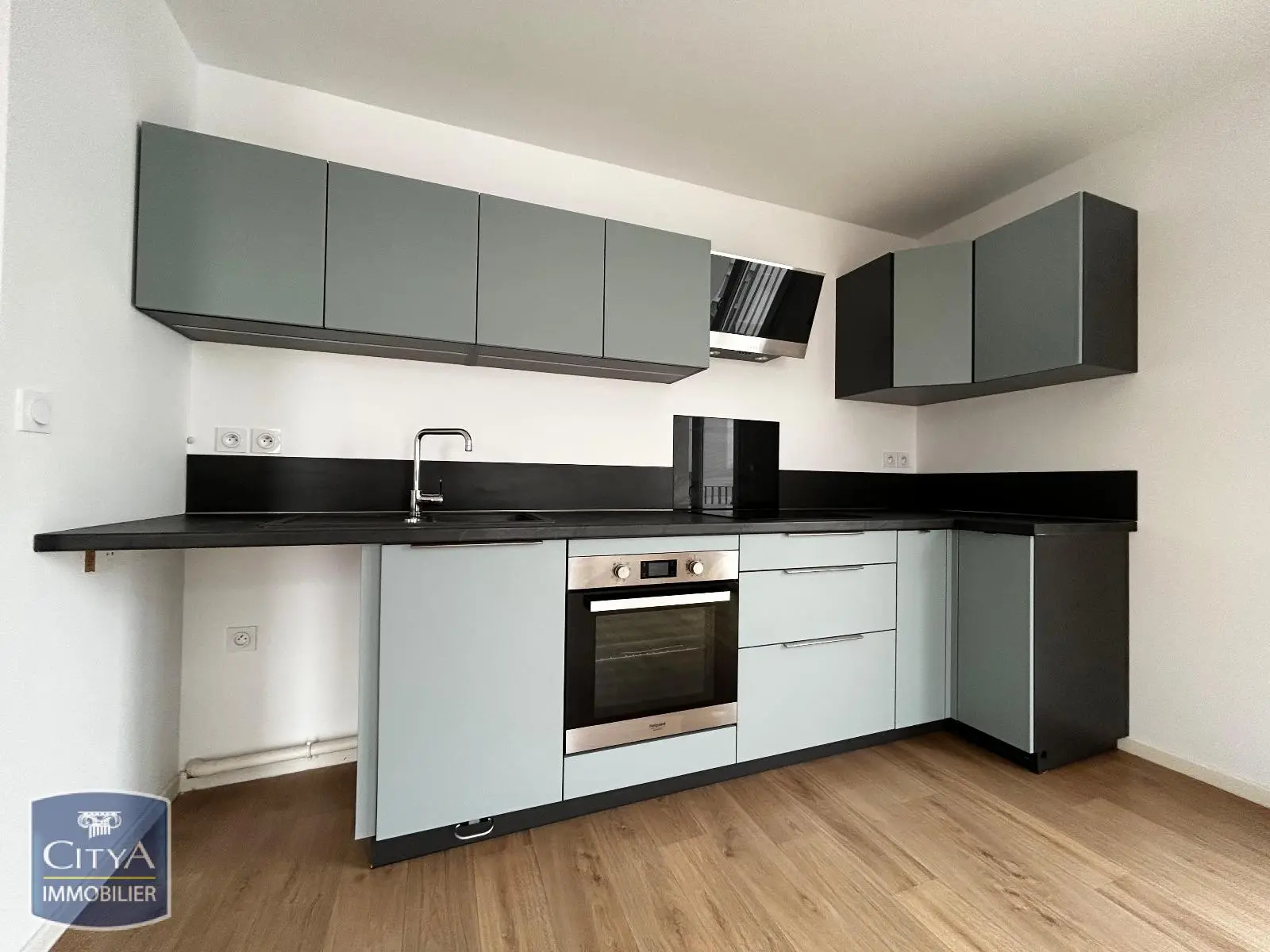 Photo 1 Appartement 4 pièces 75.77m²