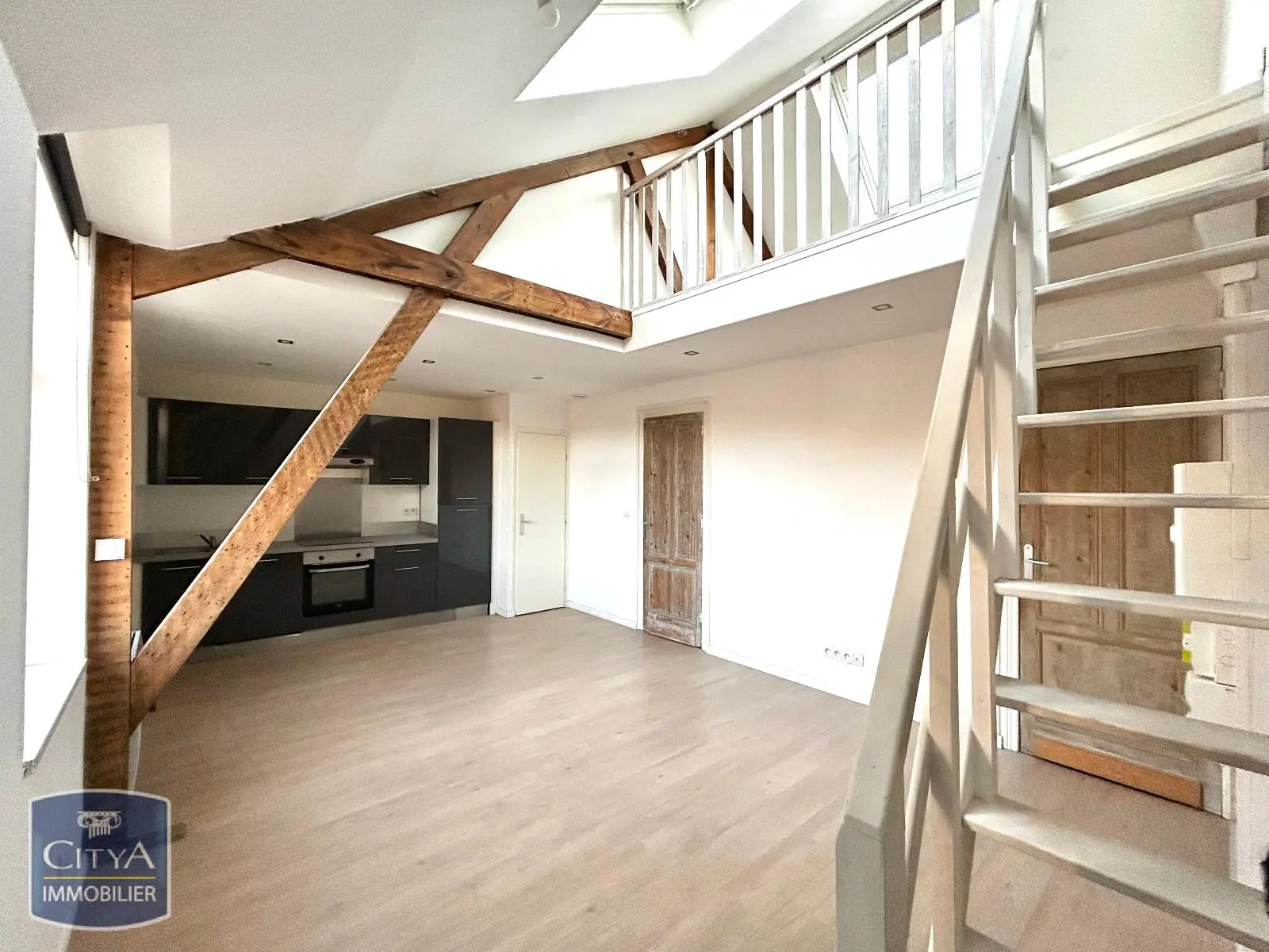 Photo 1 Appartement 2 pièces 53.2m²