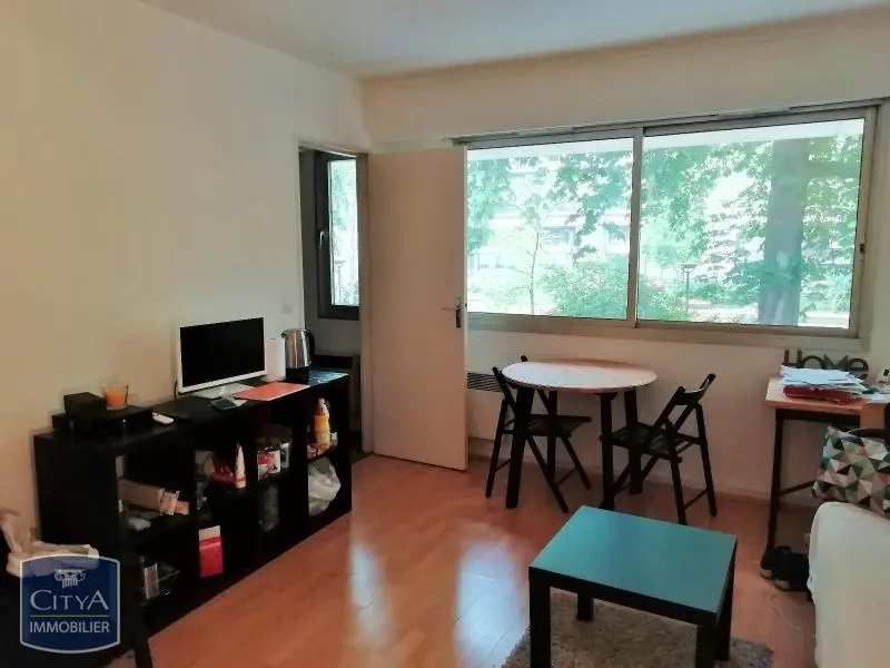 Photo 3 Appartement 1 pièce 25.81m²