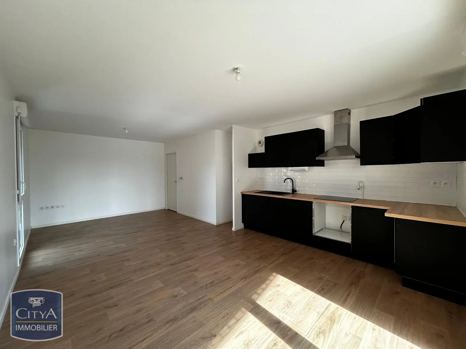 Photo 3 Appartement 4 pièces 75.77m²