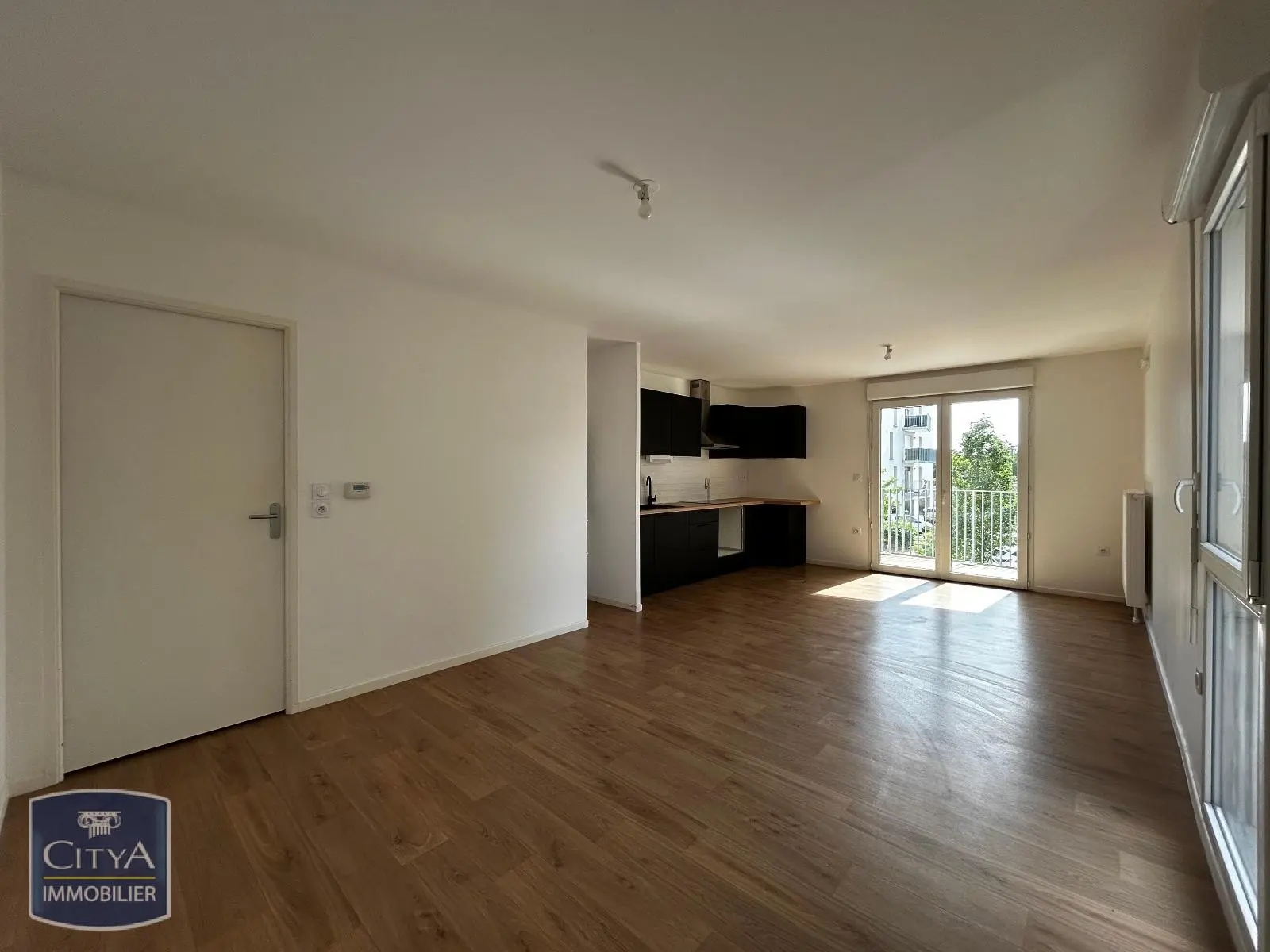 Photo 2 Appartement 4 pièces 75.77m²
