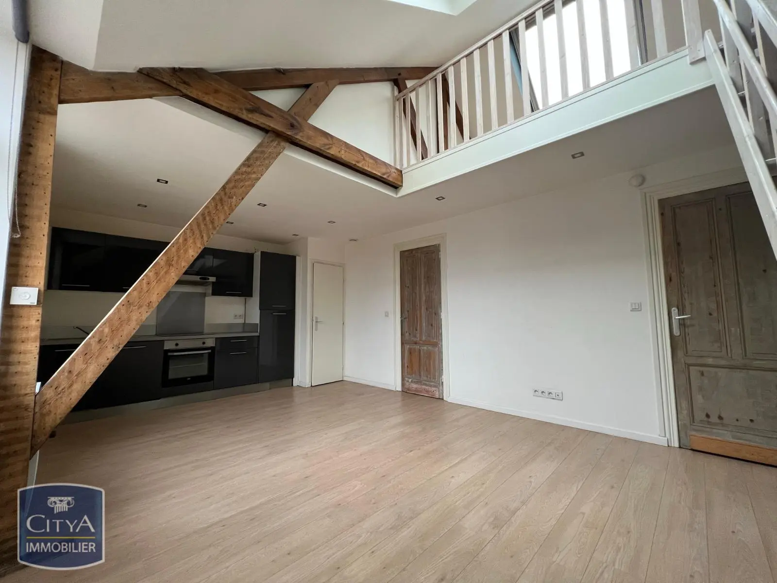 Photo 1 Appartement 2 pièces 53.2m²