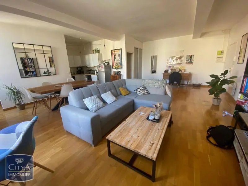 Photo 1 Appartement 2 pièces 75m²