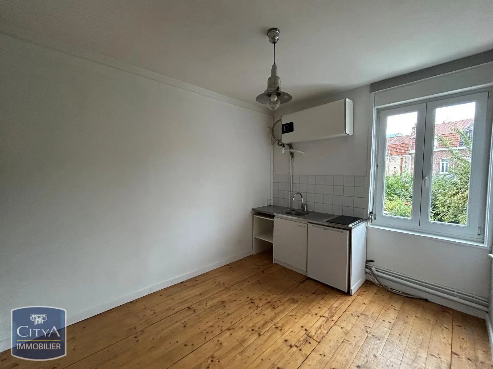 Photo 1 Appartement 1 pièce 24.73m²
