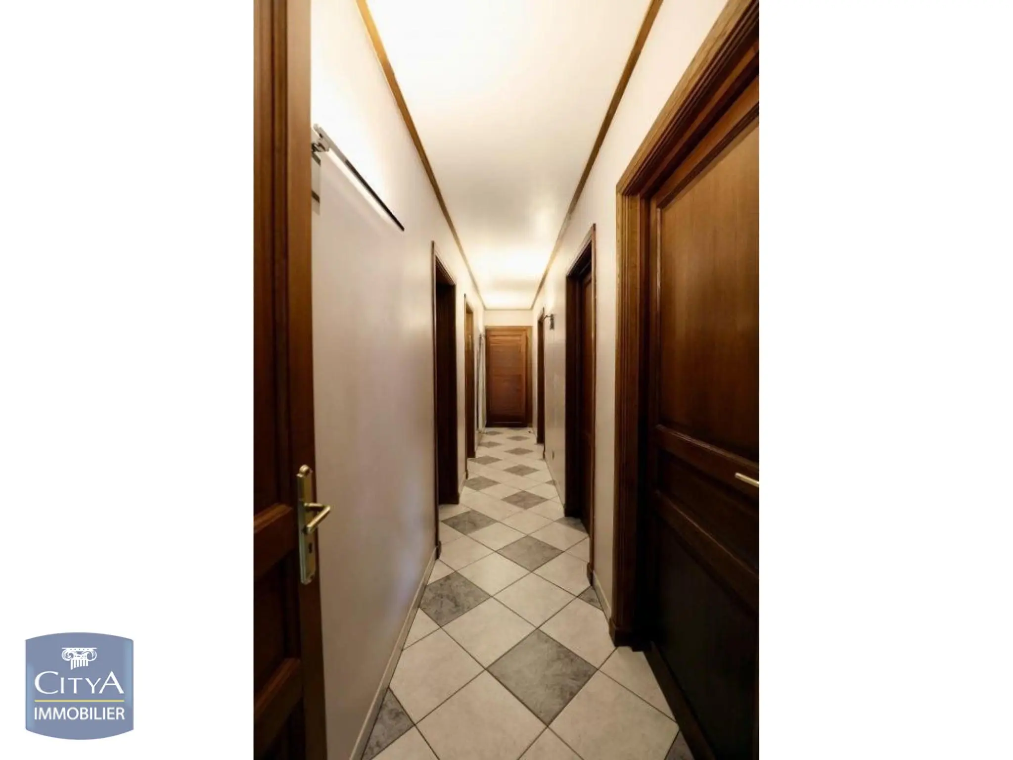 Photo 9 Maison 5 pièces 166m²