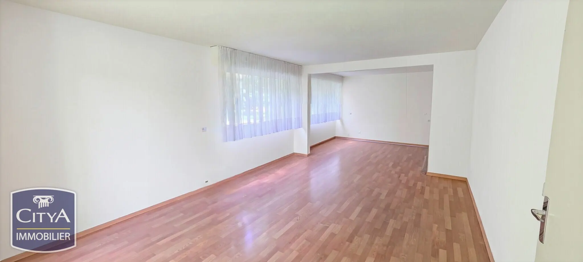 Photo 3 Appartement 4 pièces 99m²